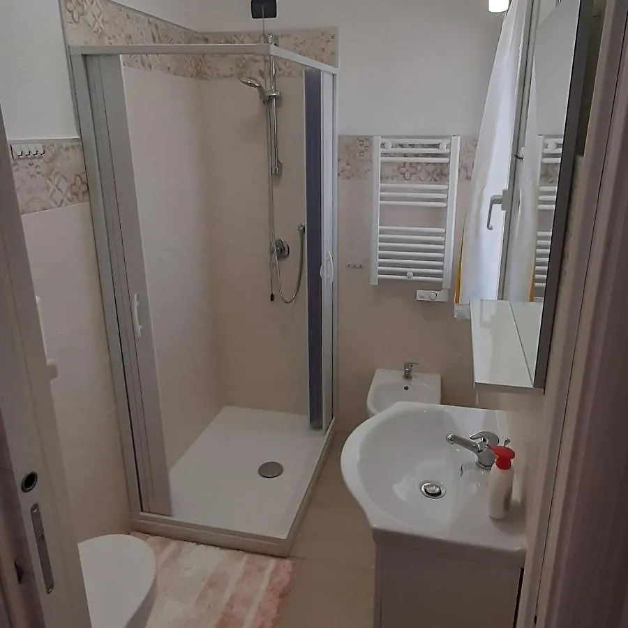 B&B Casa Viola Valledoria  Frühstückspension Valledoria (Sardinia)